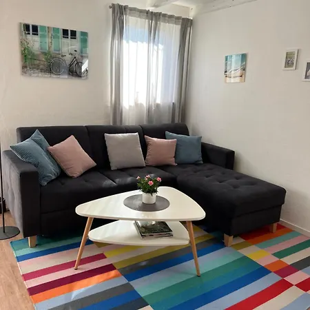 Gaestewohnung A+c Bovet * Strasen