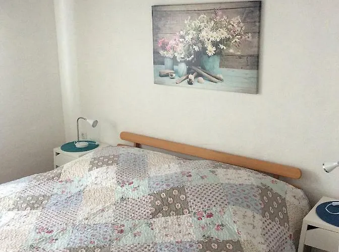 Apartment Gästewohnung A+c Bovet Strasen